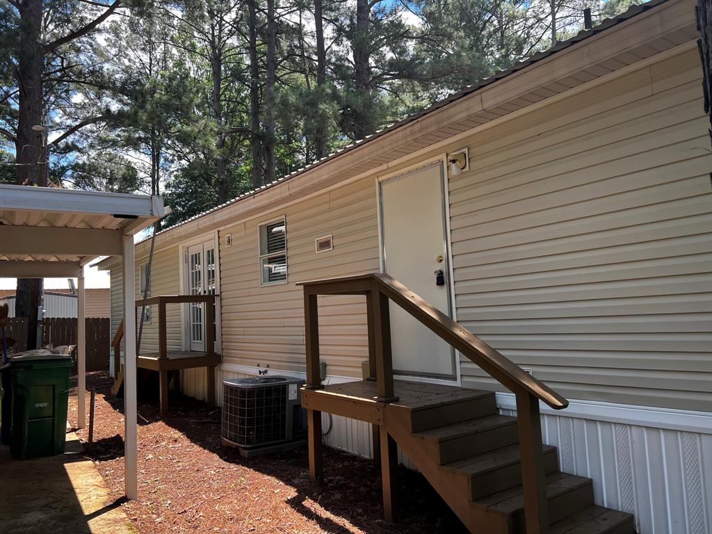 1523 Harmon Loop Property Photo 4