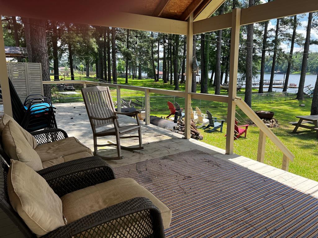 1523 Harmon Loop Property Photo 6