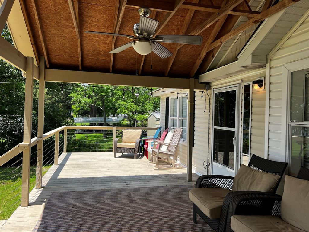 1523 Harmon Loop Property Photo 9
