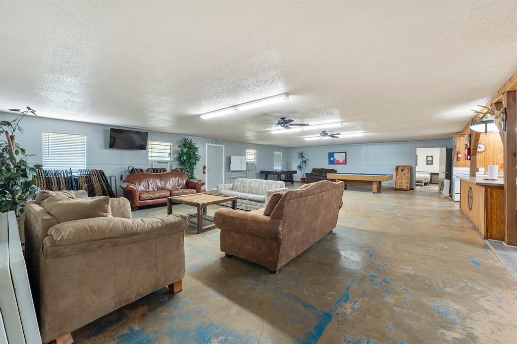 124 Arrowhead Property Photo 8