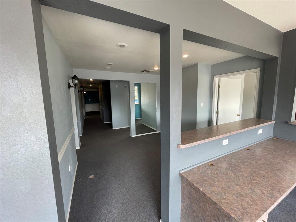 1127 S Austin Avenue Property Photo 13