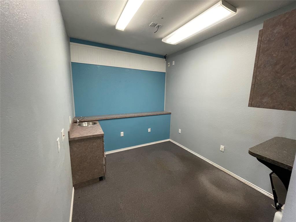1127 S Austin Avenue Property Photo 15