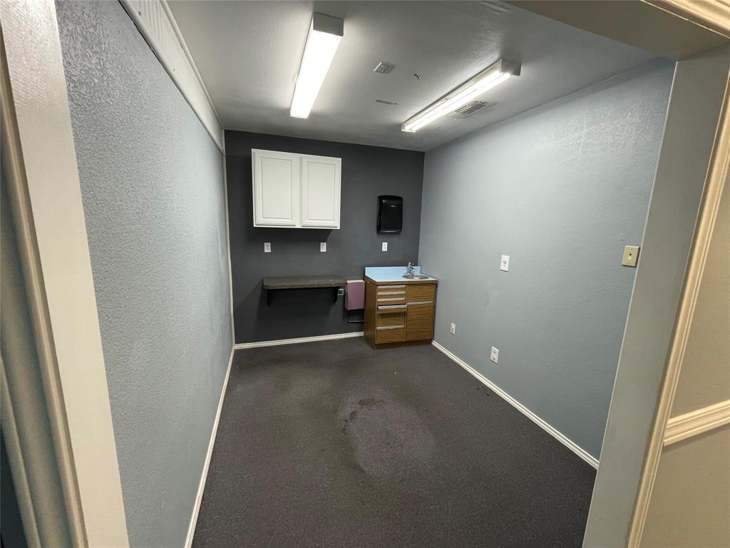 1127 S Austin Avenue Property Photo 22