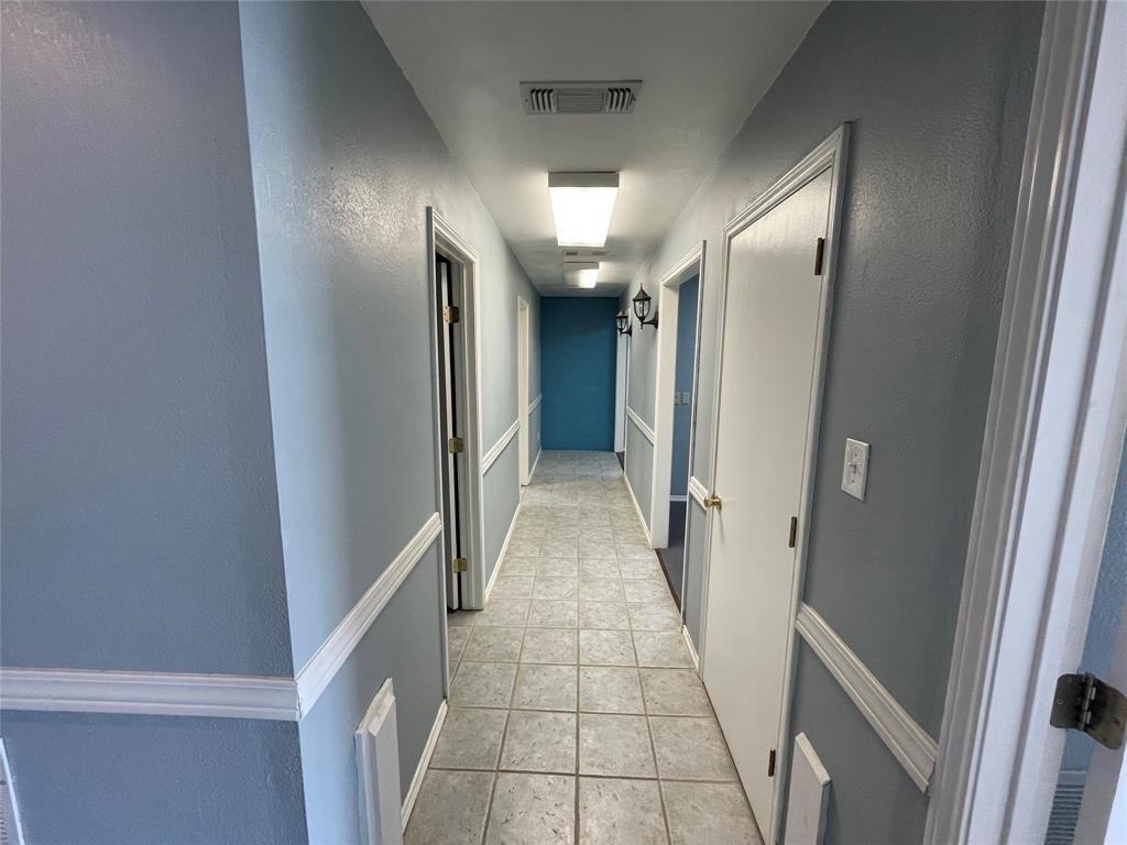 1127 S Austin Avenue Property Photo 24