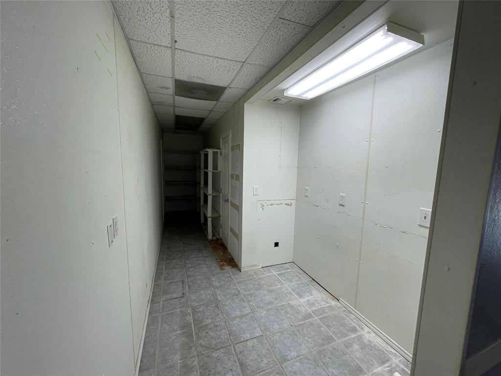 1127 S Austin Avenue Property Photo 25