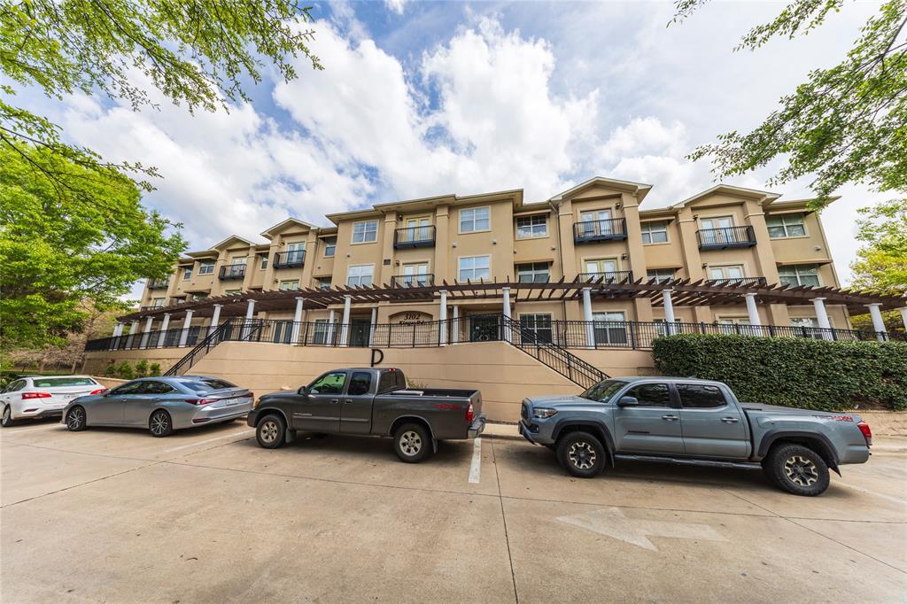 Hernandez Real Estate Listings Main Image