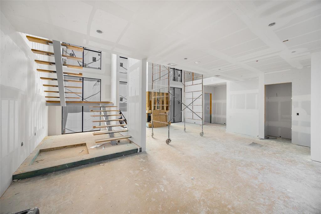 229 Sunset Point Trail Property Photo 12