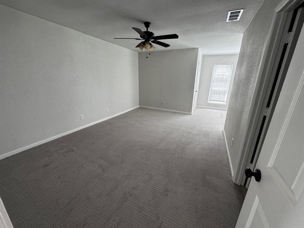 2910 Raintree Drive Property Photo 6