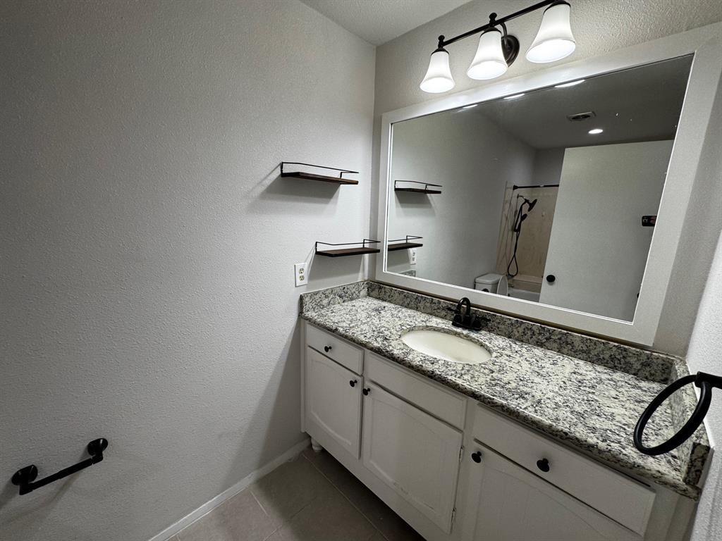 2910 Raintree Drive Property Photo 7