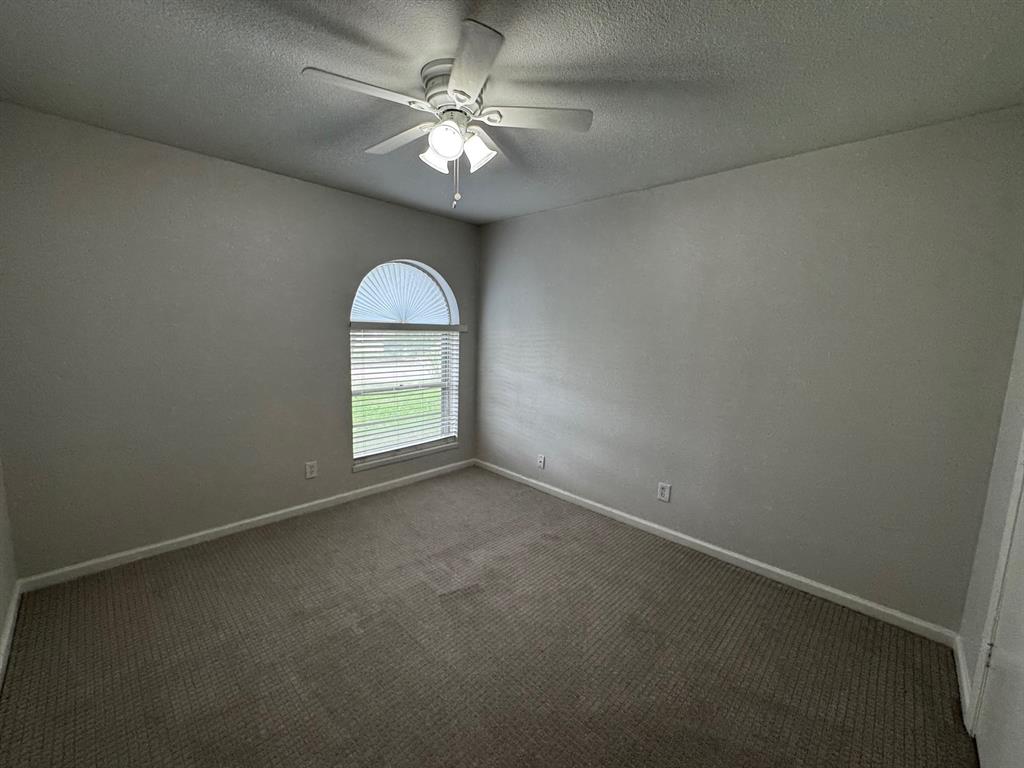 2910 Raintree Drive Property Photo 9