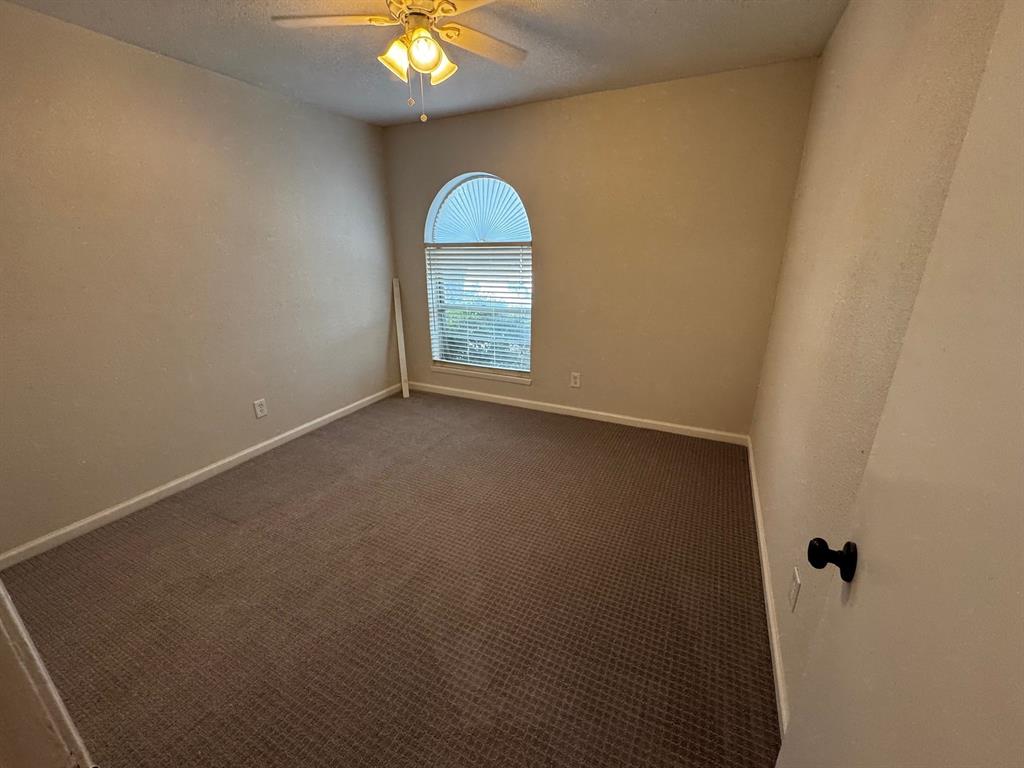 2910 Raintree Drive Property Photo 10