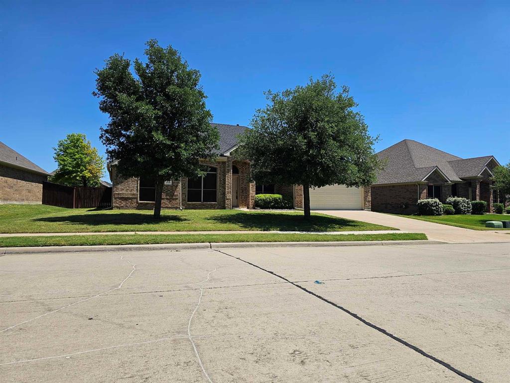 2916 Aurora Mist Drive Property Photo 2