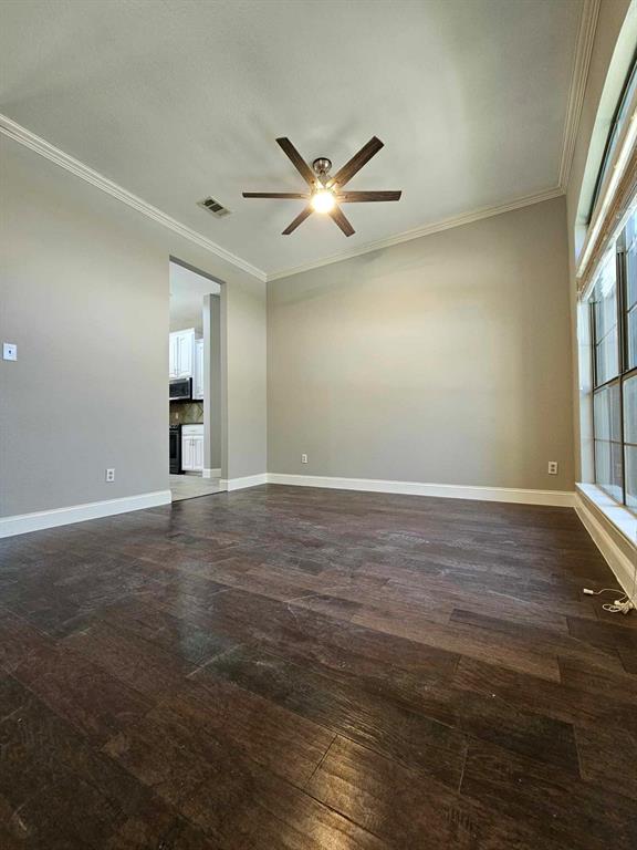2916 Aurora Mist Drive Property Photo 5