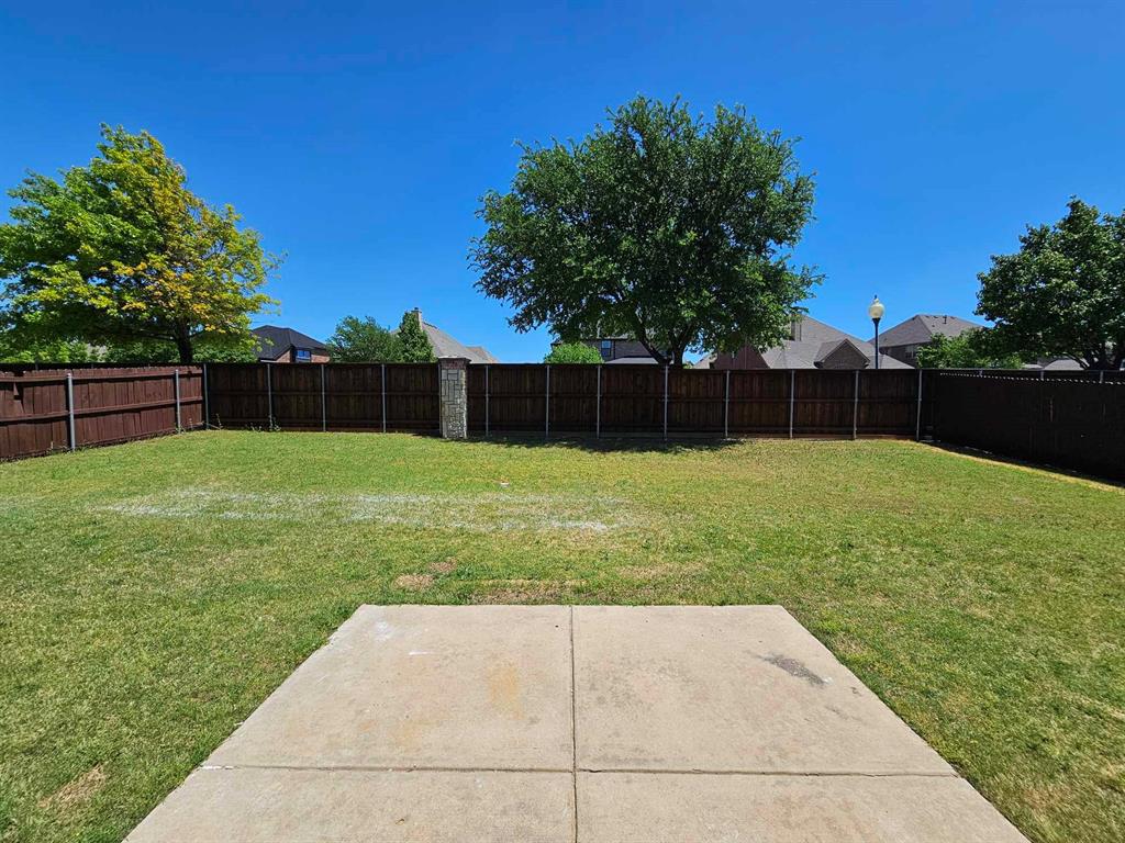 2916 Aurora Mist Drive Property Photo 33