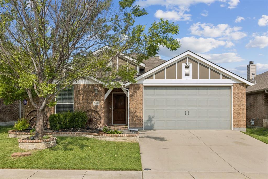 7913 Wildwest Drive Property Photo 1