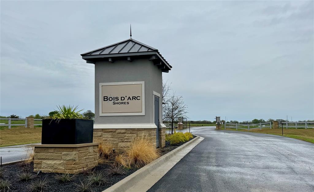 225 Admirals Court Property Photo