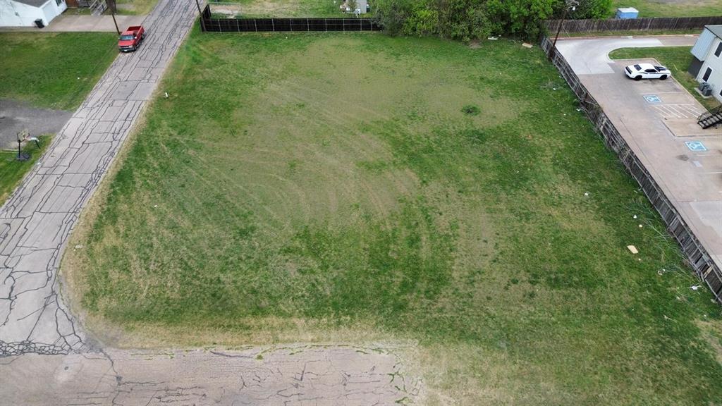 2444 S 23rd Street B Property Photo 5