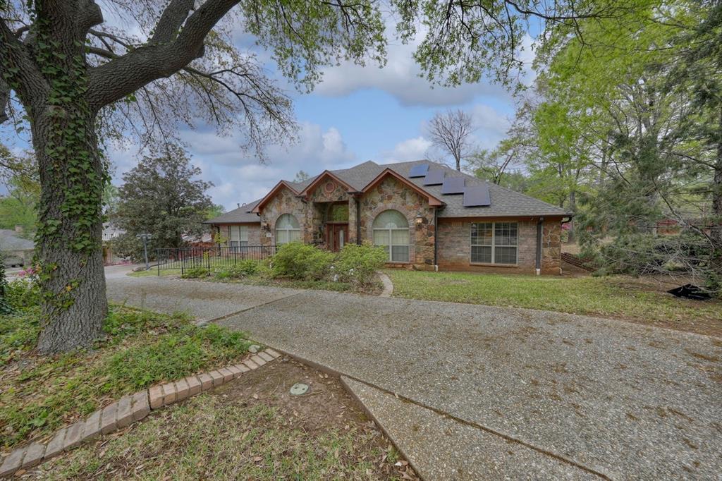101 Fair Lane Property Photo 1