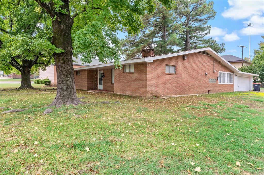 195 Ne 20th Street Property Photo 1