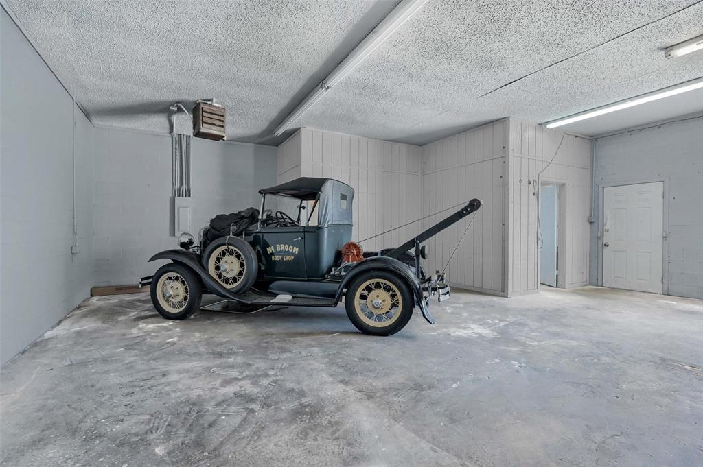 1611 N Center Street Property Photo 7