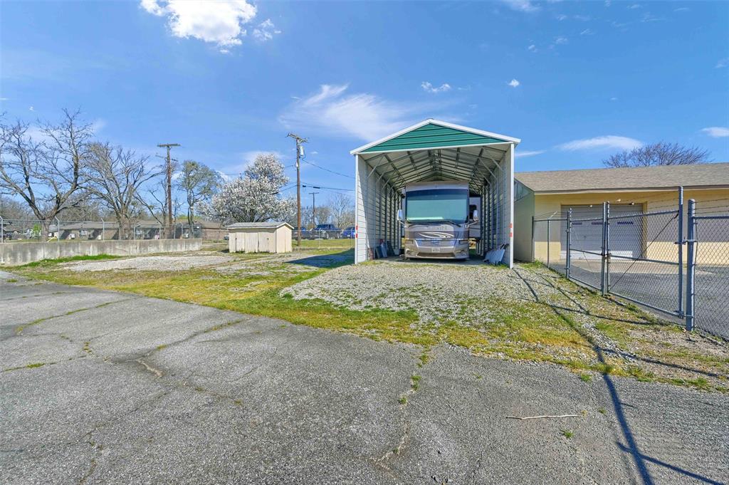 1611 N Center Street Property Photo 22