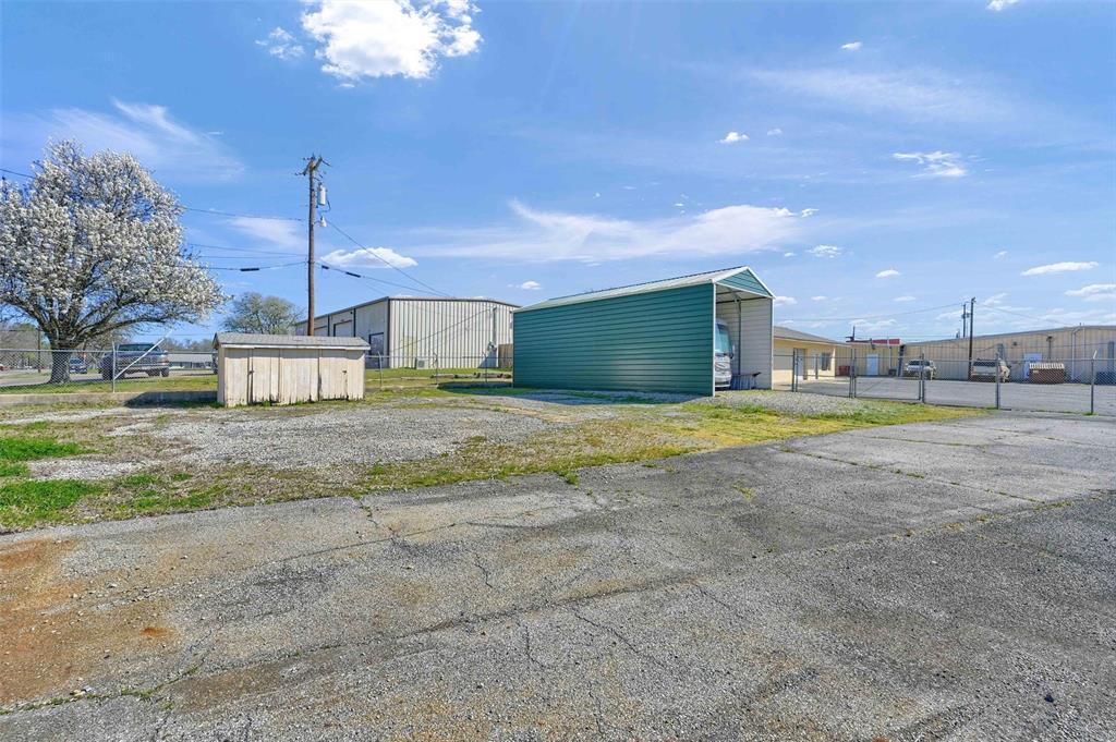 1611 N Center Street Property Photo 23