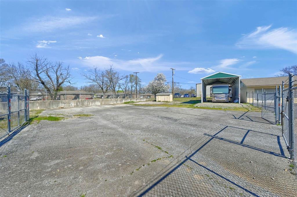 1611 N Center Street Property Photo 24
