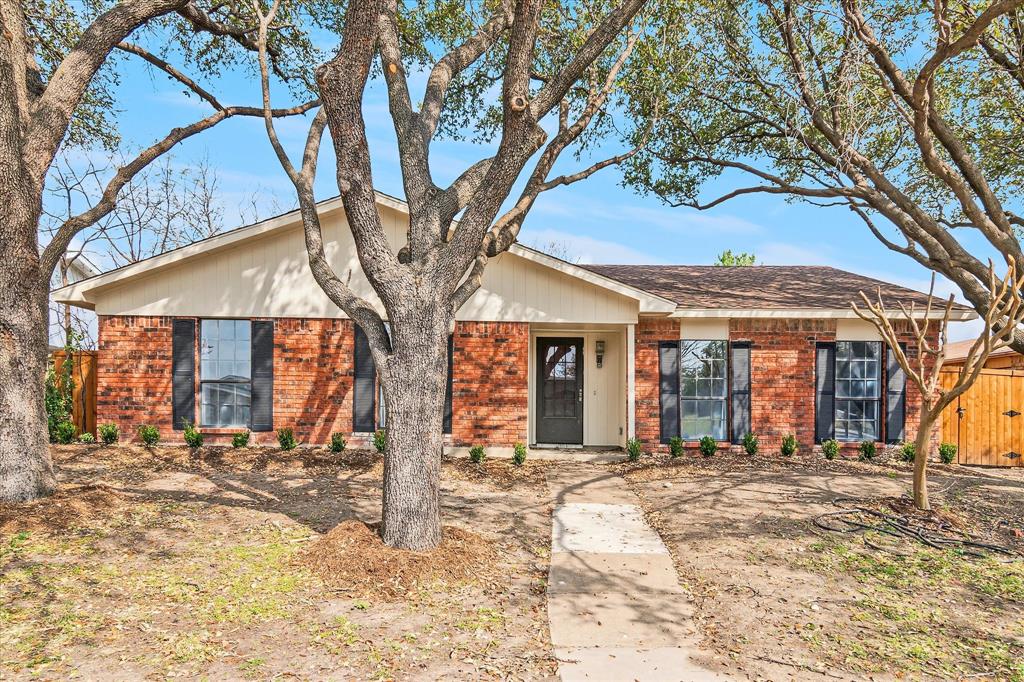 2120 Courtland Circle Property Photo 1