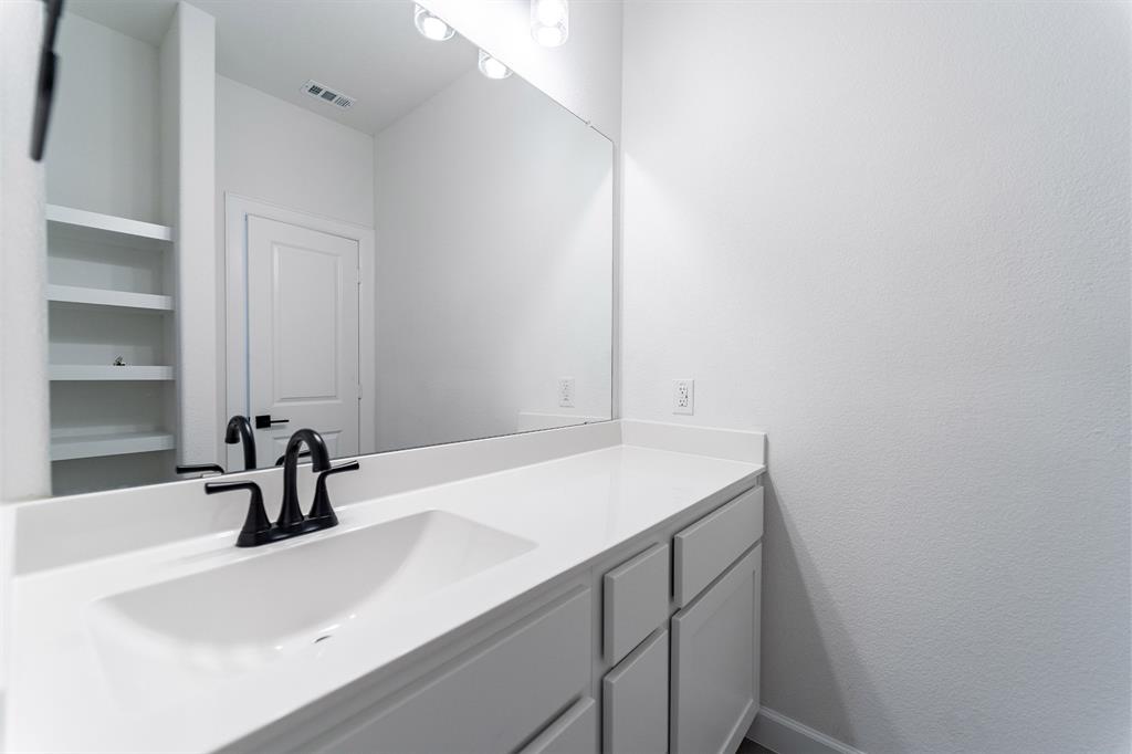 16421 Flatlands Way Property Photo 12