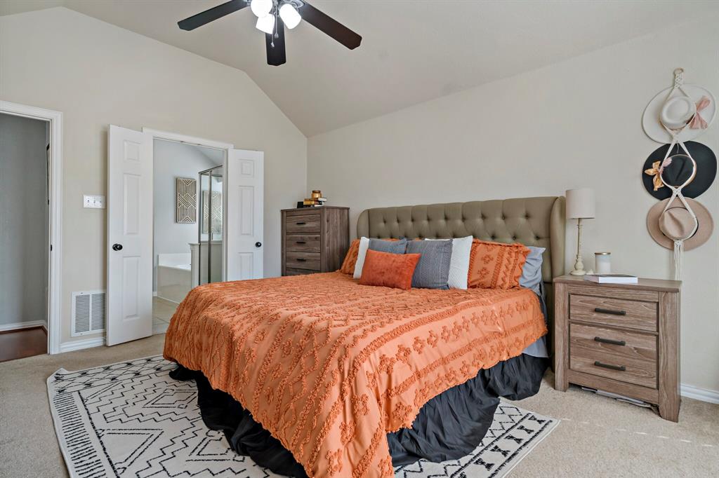 2304 Crestridge Drive Property Photo 14