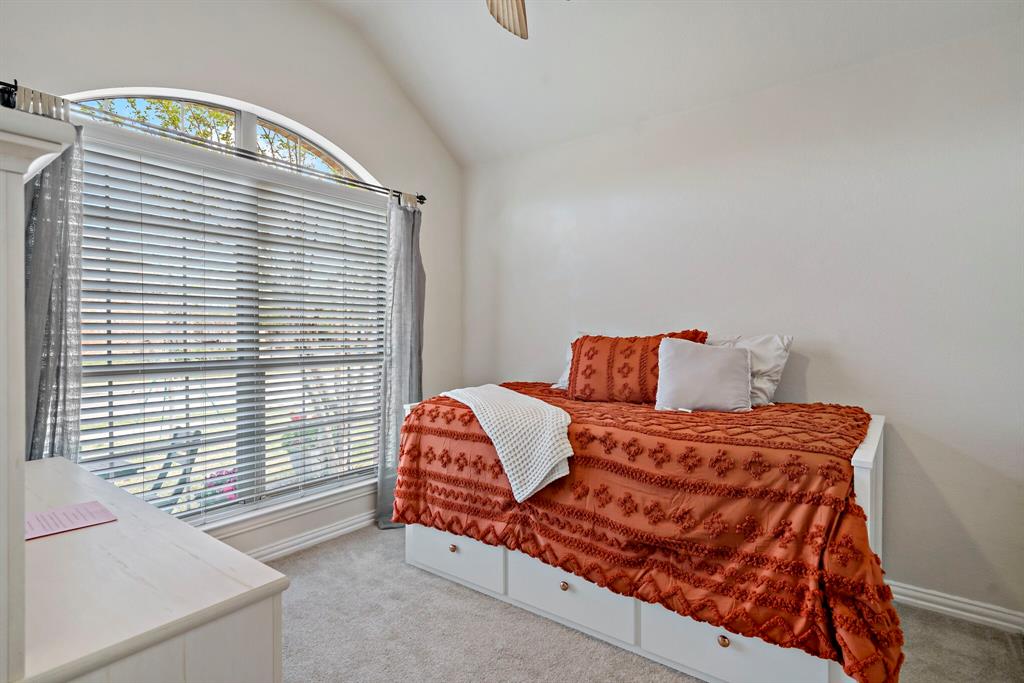 2304 Crestridge Drive Property Photo 19