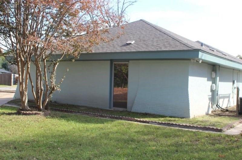 406 Lindsey Lane Property Photo 4