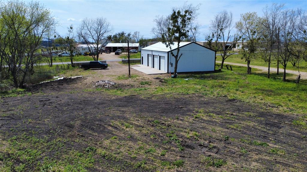620 County Road 4106 Property Photo 5