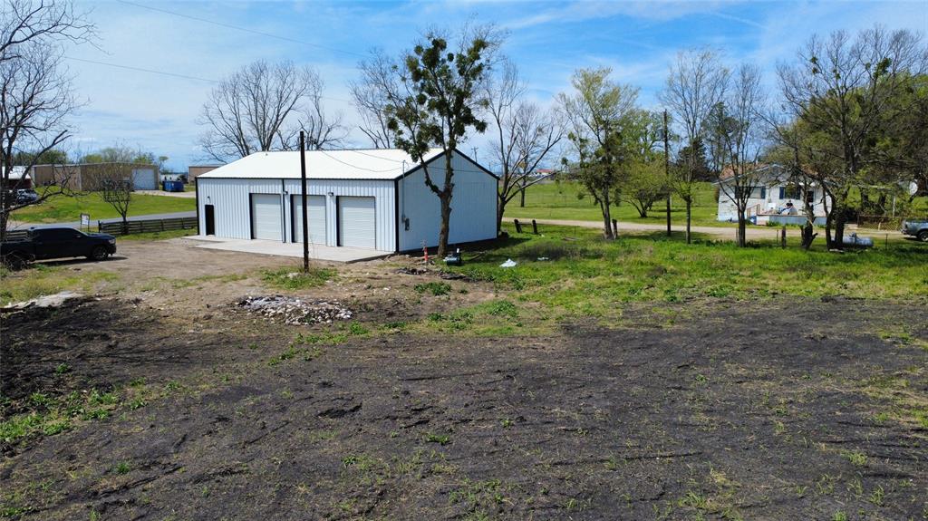 620 County Road 4106 Property Photo 6