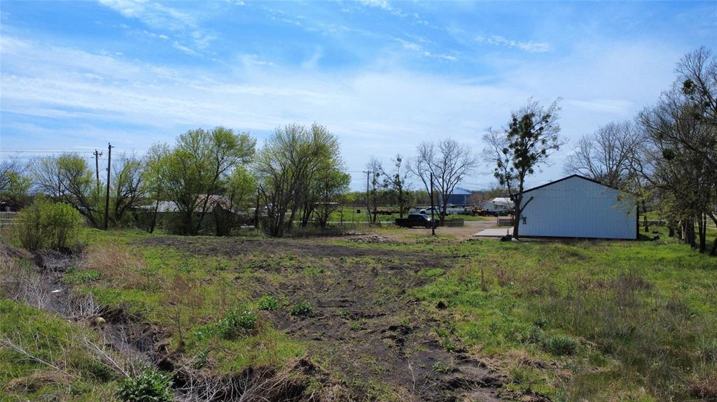 620 County Road 4106 Property Photo 7