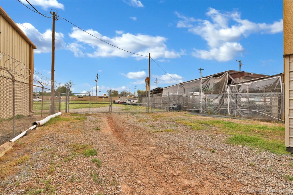 708 Barksdale Boulevard Property Photo 15