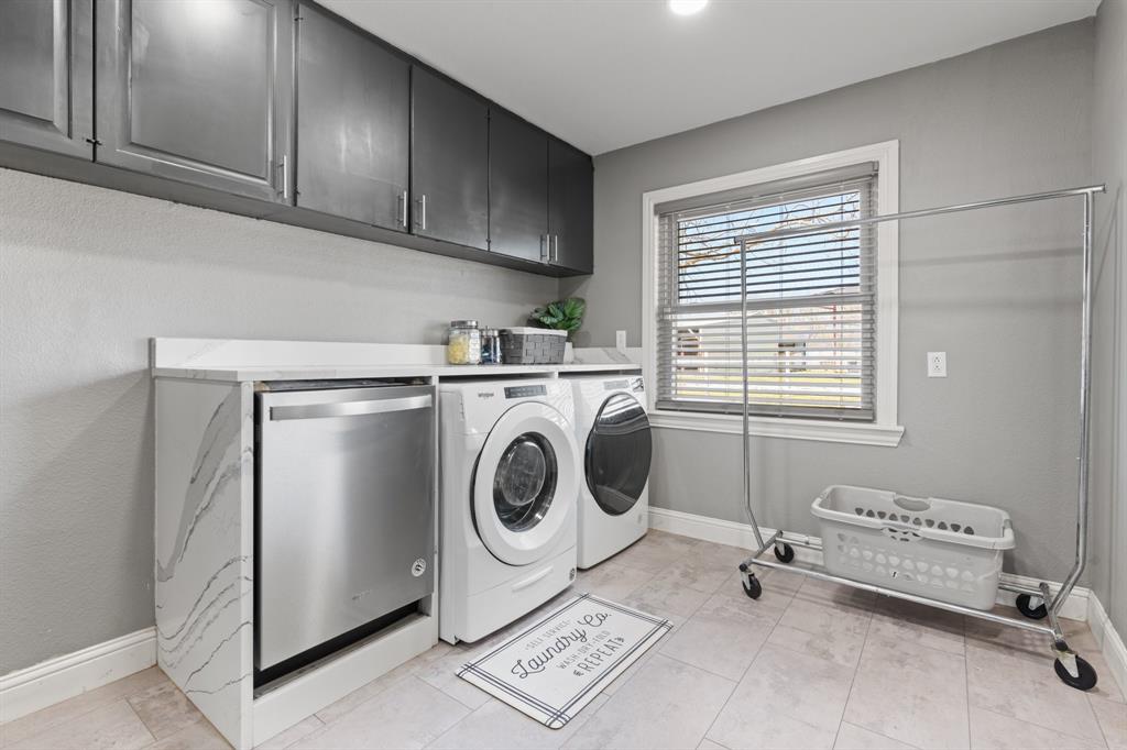 1641 E Henderson Street Property Photo 25