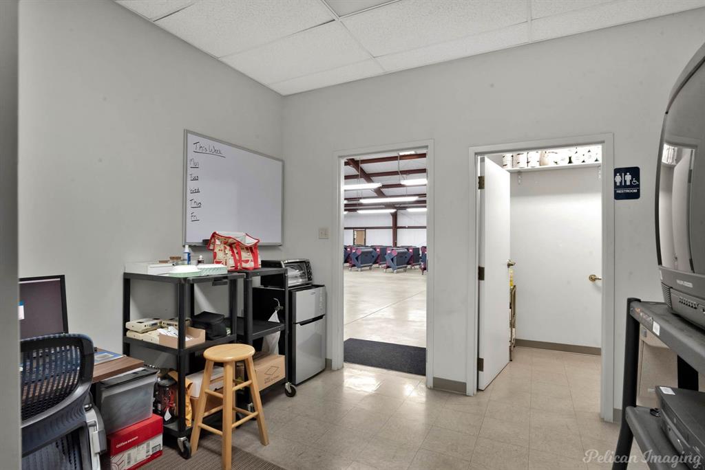 4363 Viking Loop Property Photo 8