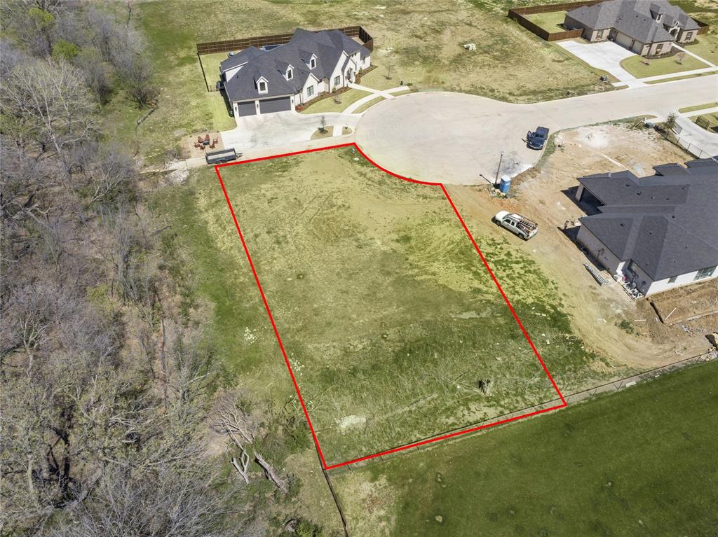 409 Meadowlands Drive