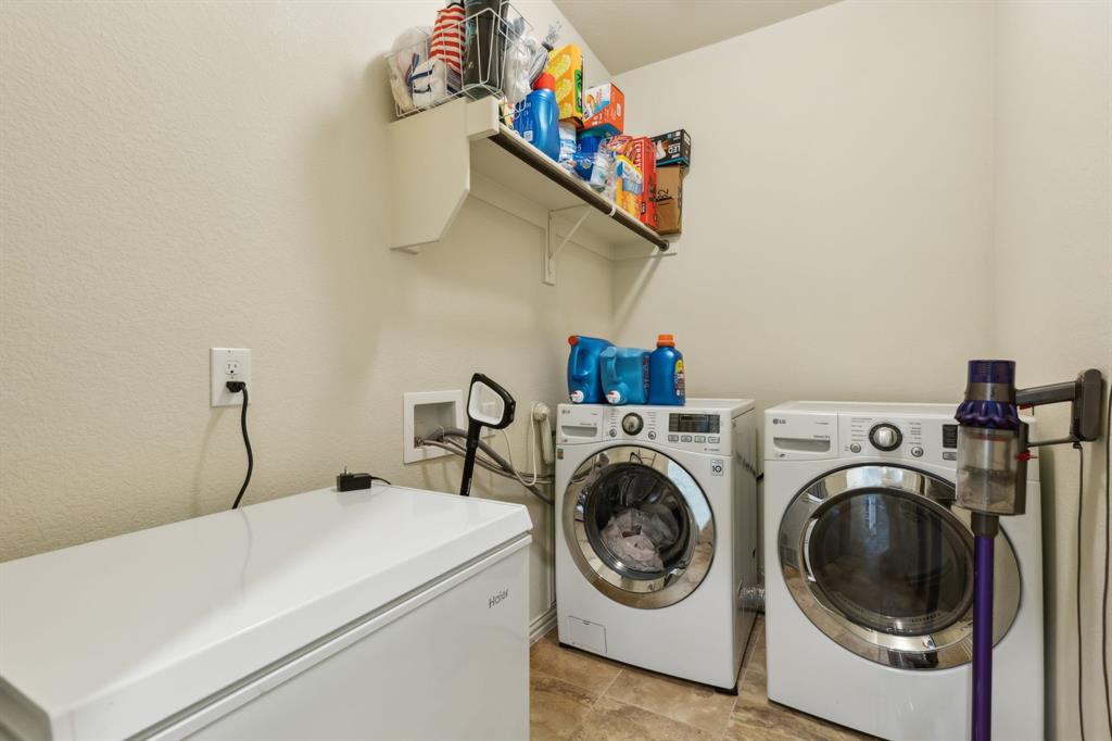 1013 Frisco Hills Boulevard Property Photo 30