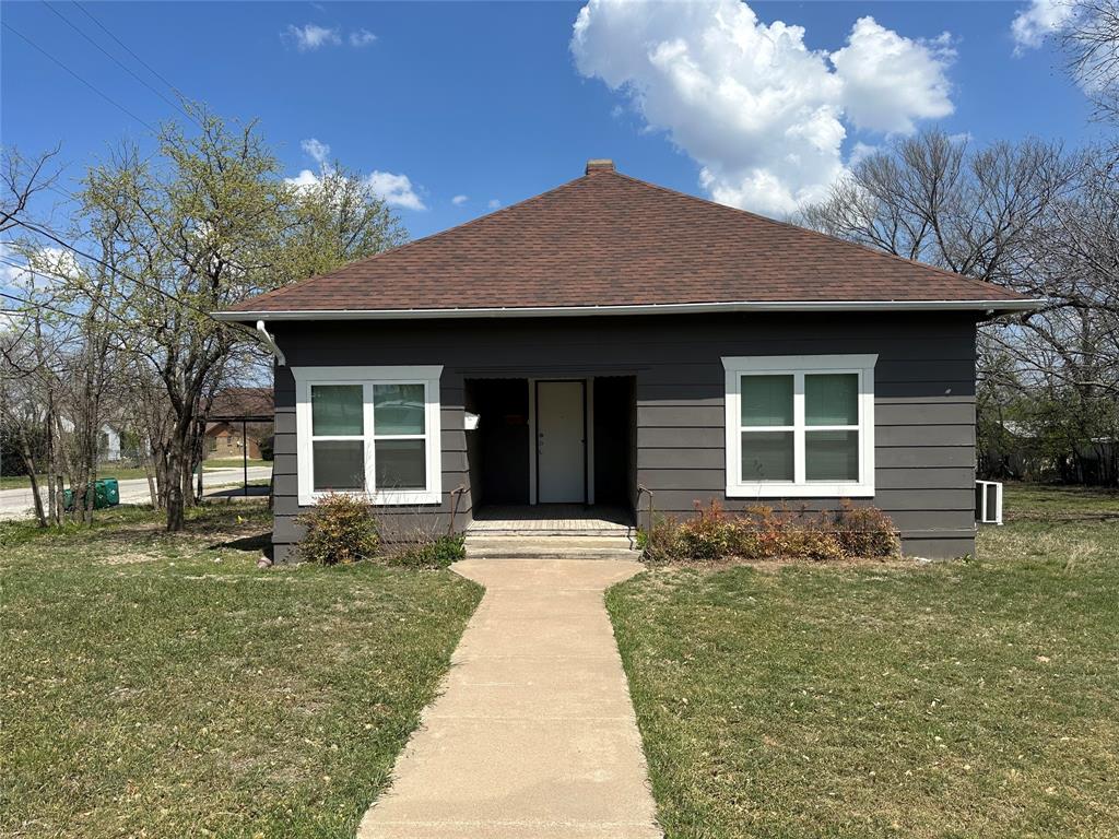 801 E Gentry Property Photo