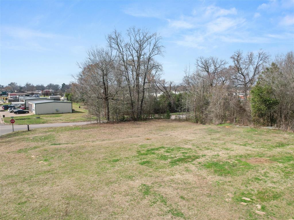 506 E Scott St Property Photo 10