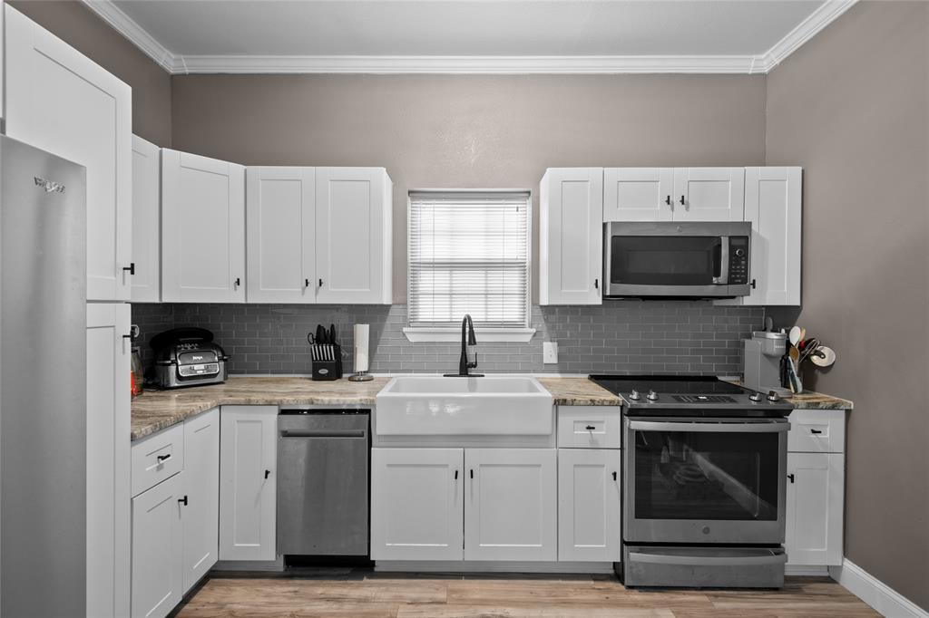63 Live Oak Street Property Photo 2