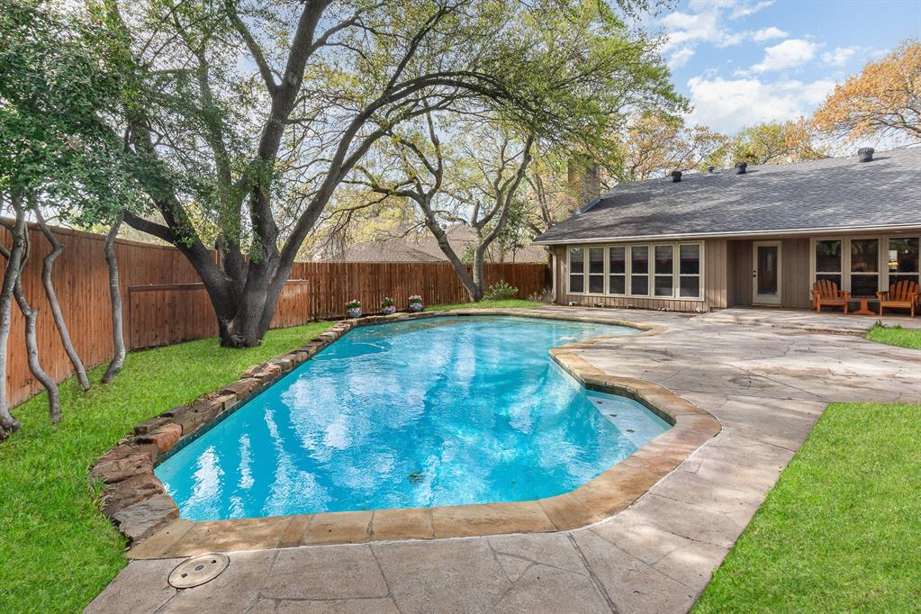 15105 Meandering Place Property Photo 2