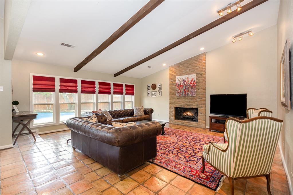 15105 Meandering Place Property Photo 3