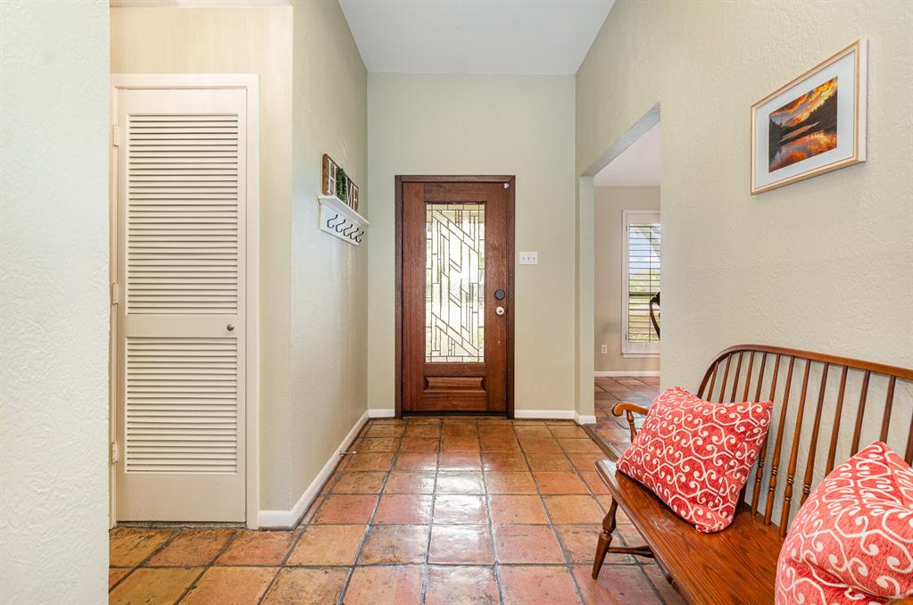 15105 Meandering Place Property Photo 6