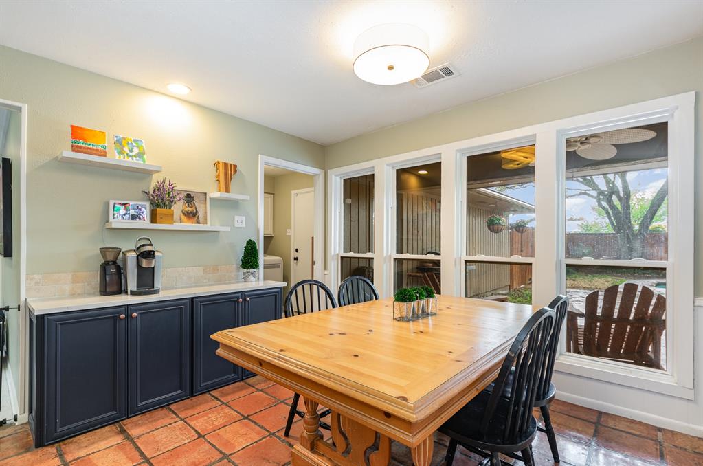 15105 Meandering Place Property Photo 13