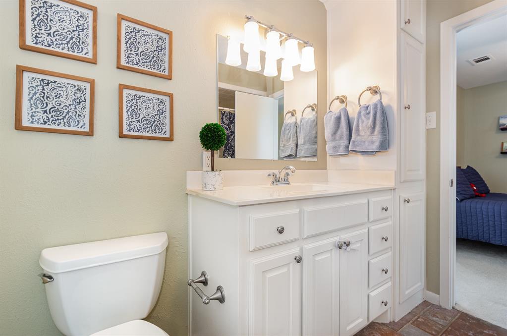 15105 Meandering Place Property Photo 31