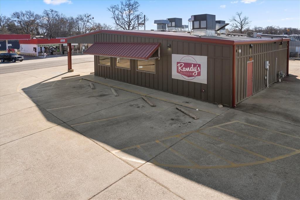 100 S Edwards Avenue Property Photo 26