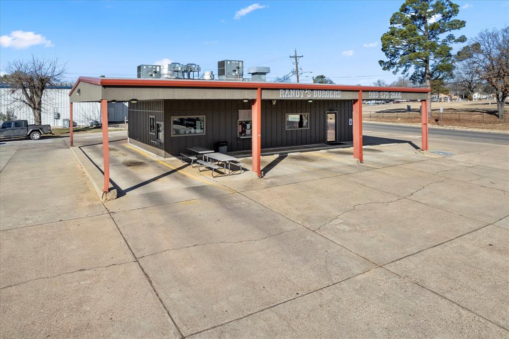 100 S Edwards Avenue Property Photo 27